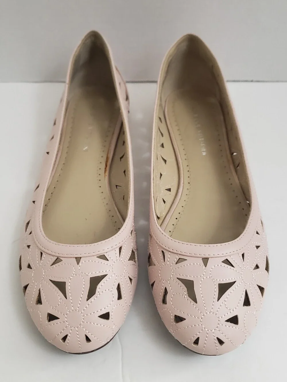 Sz 9 Adrienne Vittadini Light Pink 